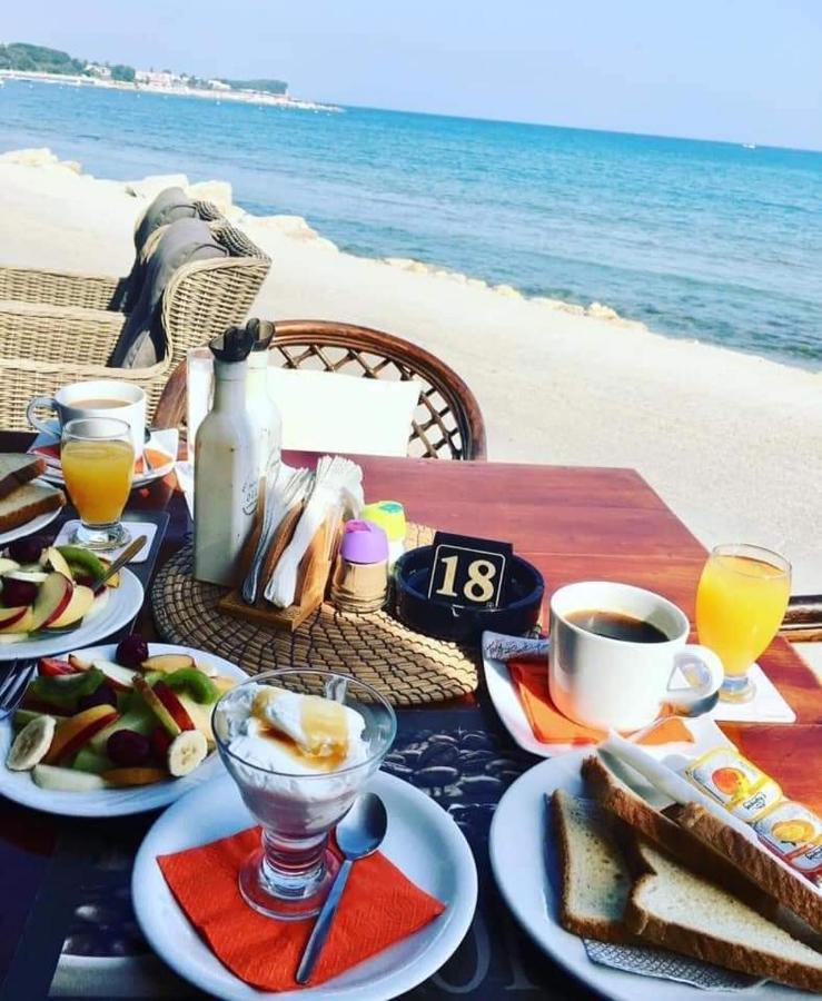 Ninos On The Beach Hotel Roda  Exterior photo