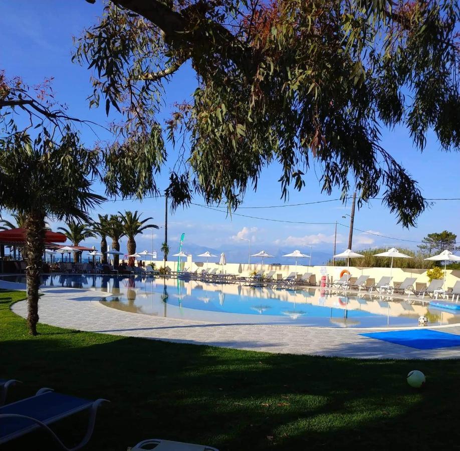 Ninos On The Beach Hotel Roda  Exterior photo