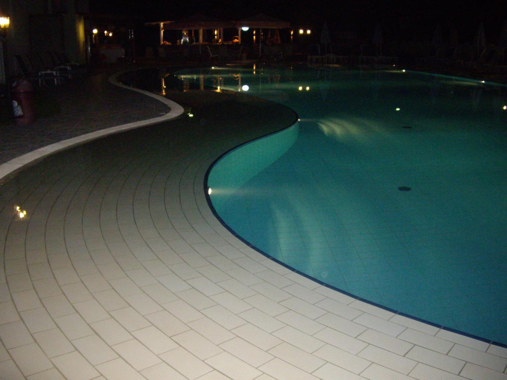 Ninos On The Beach Hotel Roda  Exterior photo