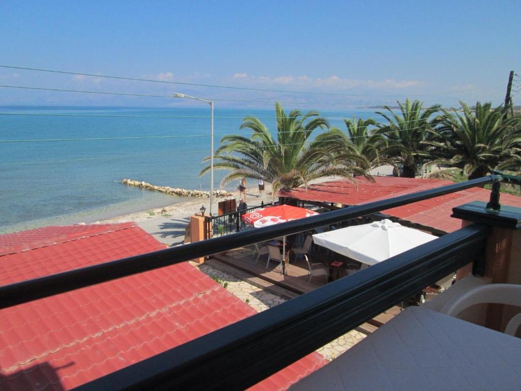 Ninos On The Beach Hotel Roda  Room photo