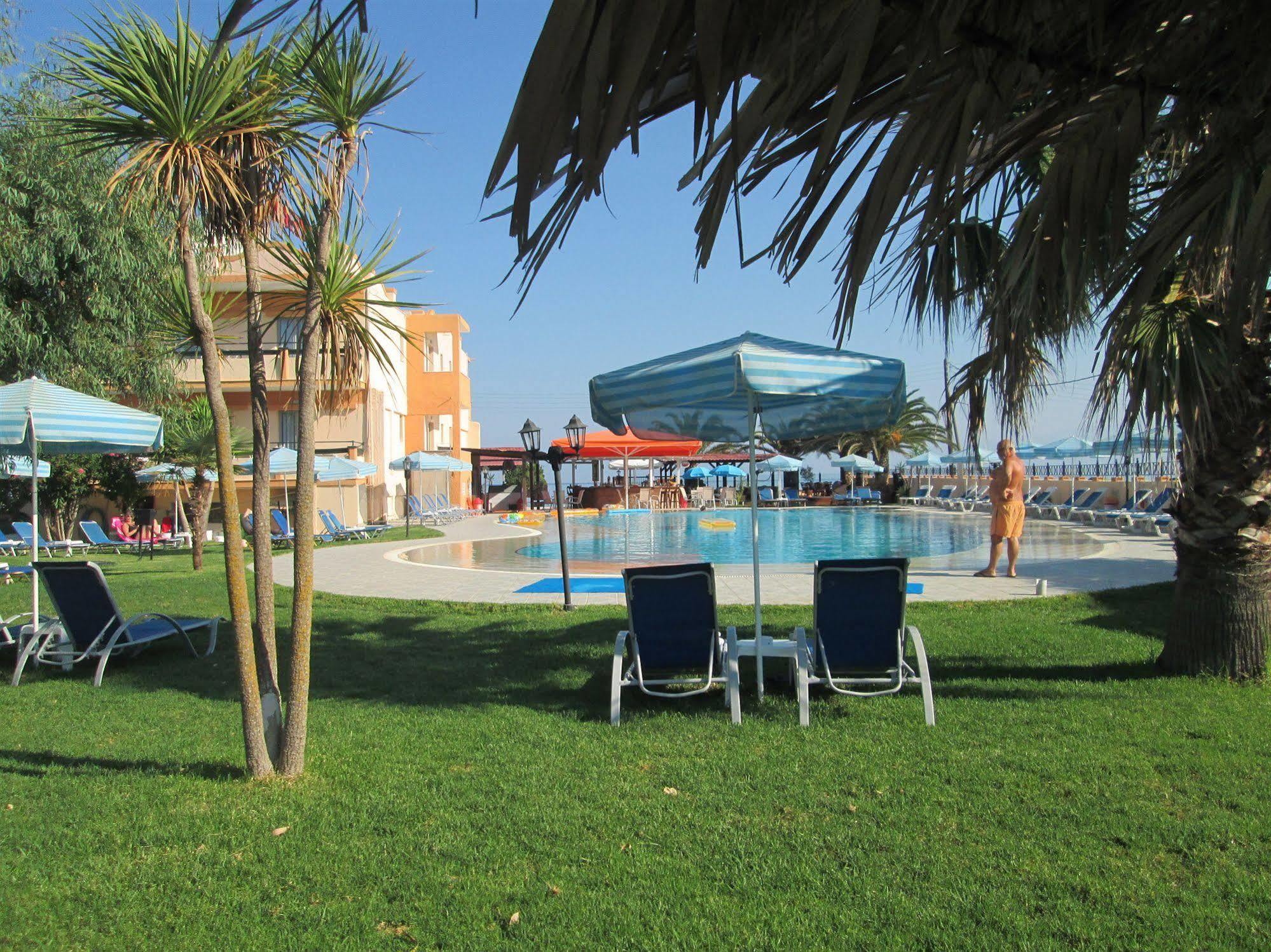 Ninos On The Beach Hotel Roda  Exterior photo