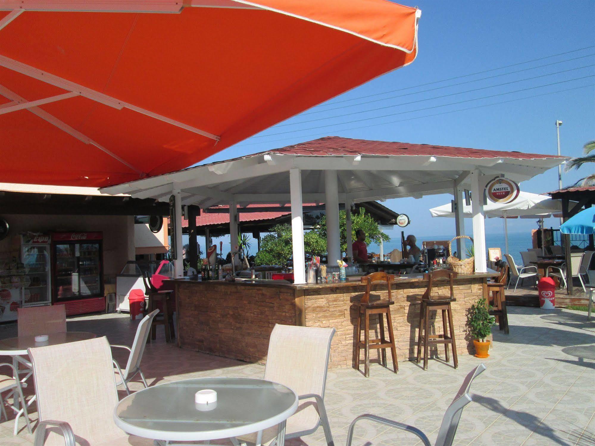 Ninos On The Beach Hotel Roda  Exterior photo